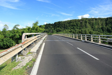 nouveau pont de la rivière de l'Est, île de la Réunion