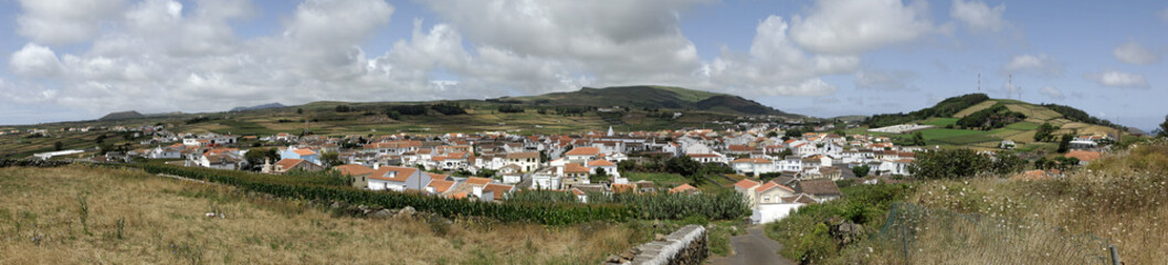 Fototapeta na wymiar Blick auf Sao Sebastiao - Terceira