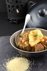 Tajine d'agneau - poires/pistaches