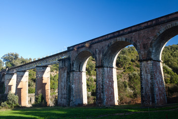 Fototapeta na wymiar Albano most kolejowy na Golo na Korsyce