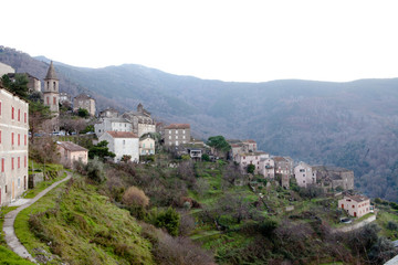 Fototapeta na wymiar Village de Prunelli du Casacconi en Corse