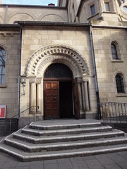 Katholische Kirche in D&uuml;sseldorf-Oberkassel - Eingang