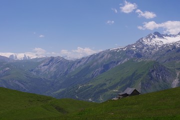 paysage des alpes montagnes la toussuire