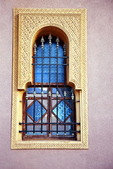Fenster einer Moschee in Marrakesch 612