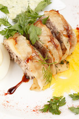 meat pie with egg and sauce
