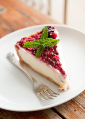 Blueberry fridge cheesecake