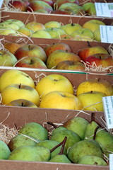 mele al mercato