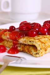 pfannkuchen mit marmelade