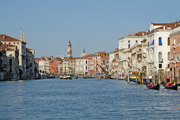 Fototapeta na wymiar view of the Grand Canal in Venice water city