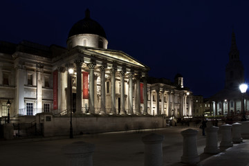 Fototapeta premium Trafalgar Square at night