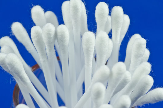 batonnets de coton tige