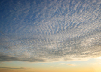 Obraz premium Broken Clouds