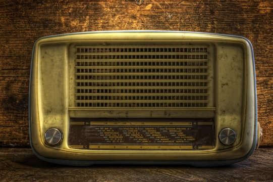 Vecchia Radio - © Mezzalira Davide