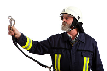 Feuerwehrmann beim absichern