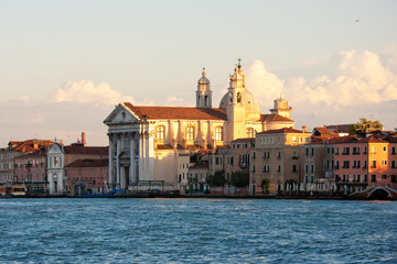 Fototapeta na wymiar Church in Venice