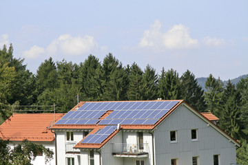 Wohnhaus mit Solardach