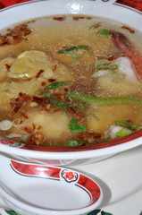 soupe chinoise raviolis