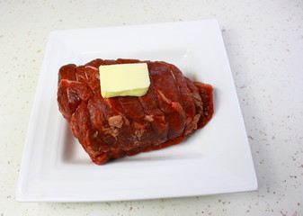 Rôti de boeuf cru