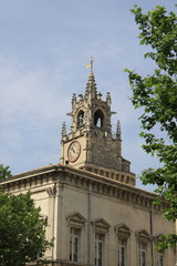 Fototapeta na wymiar Wieża des Augustins w Awinionie