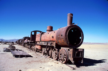 Fototapeta na wymiar żyje na pustyni pociągu
