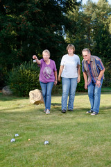 Boule Spiel im Garten
