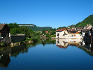 Fototapeta na wymiar Village d'Ornans