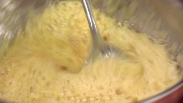 sp&auml;tzle with butter and bread crumbs