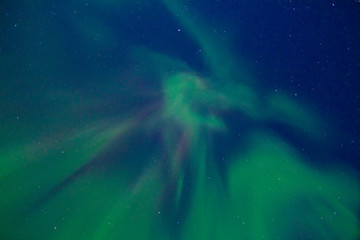 Obraz na płótnie Canvas Nocne niebo z tańca Aurora Borealis