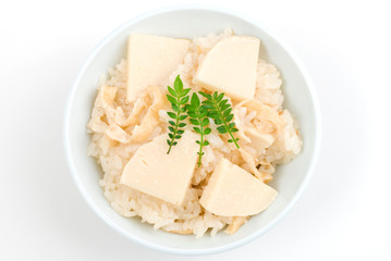 たけのこご飯・茶碗盛り