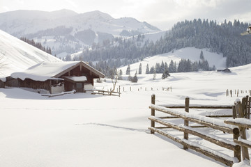 Fototapeta na wymiar schronisko górskie w Alpach Bawarskich