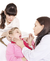 Obraz na płótnie Canvas Doctor exams child with sore throat.