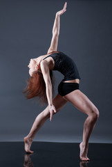 Fototapeta na wymiar modern style dancer.
