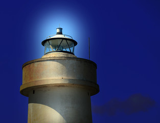 Faro tramonto