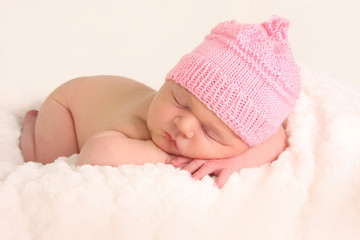 Newborn baby girl - 29445586