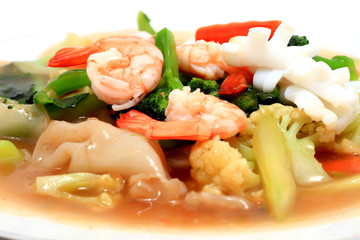 Thai style noodles with vegetables