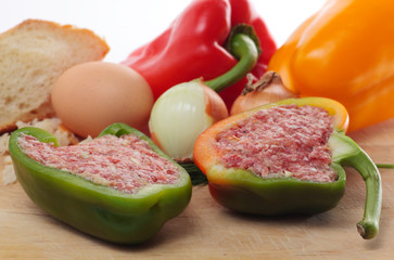 Paprikaschoten mit Hackfleisch