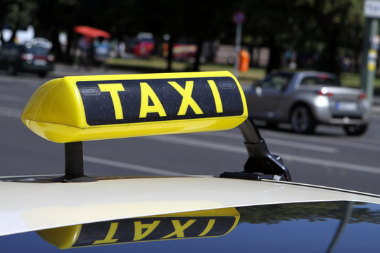 Taxi