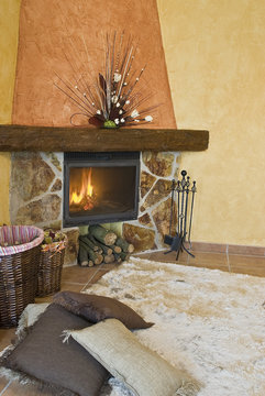 Un espacio c&aacute;lido al lado de la chimenea.
