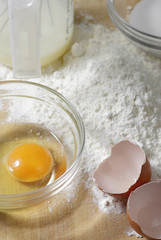 Eier und Mehl