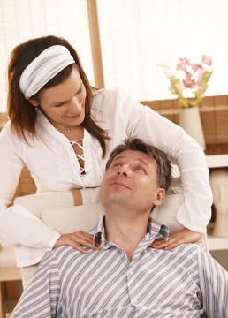 Man getting neck massage