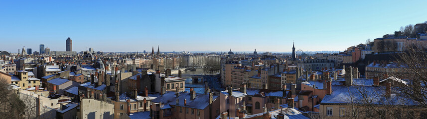 vue panoramique de lyon en hiver