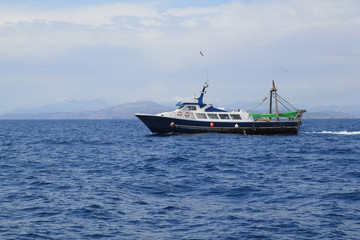Fototapeta na wymiar trawler rybacki pracy zawodowej łód¼