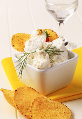 Corn chips and curd cheese