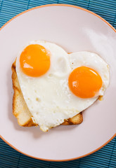 Heart shaped fried egg