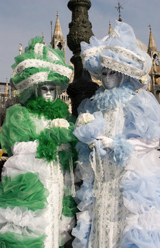 Venice - pair in mask - carnival