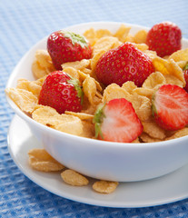 cereal with strawberry