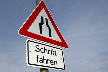 Schritt fahren