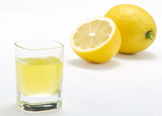 Limoncello e limone