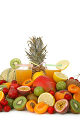 Obraz na płótnie Canvas verres de jus de fruits