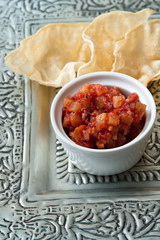 Papadams mit Chutney